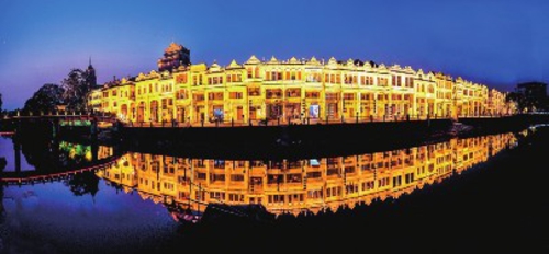 &nbsp;&nbsp;&nbsp;&nbsp;赤坎夜色.张志旺/摄