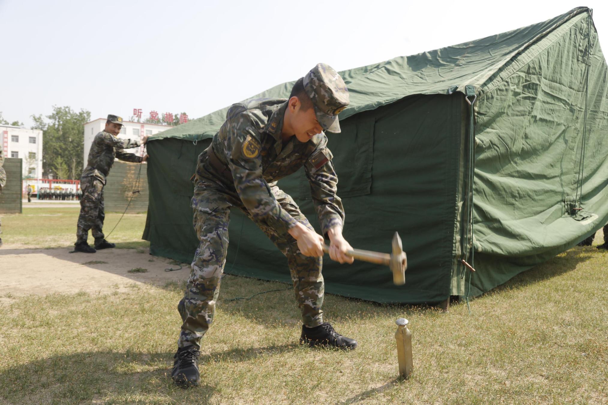 组图| 看后勤保障尖兵燃爆训练场_新浪财经_新浪网