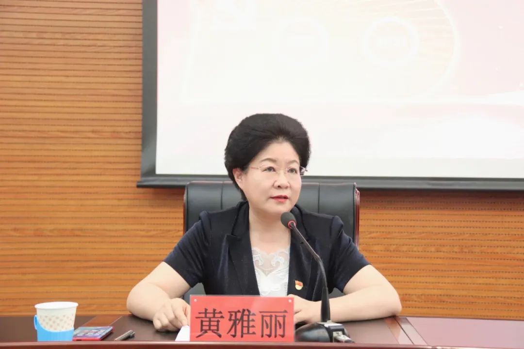 "70后"的她,任阿拉善盟盟委书记_新浪财经_新浪网