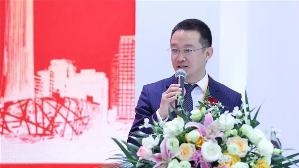 中信环境党委副书记,总经理孙磊主持发布会