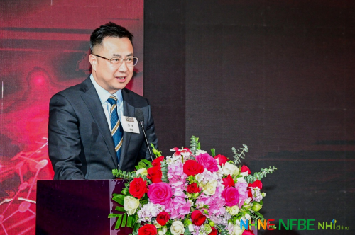 国药励展党委书记、副总经理 英军 致欢迎辞