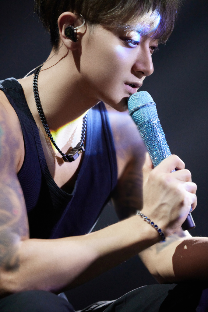 黄子韬也来看kpl春决了!颜值再回巅峰时期