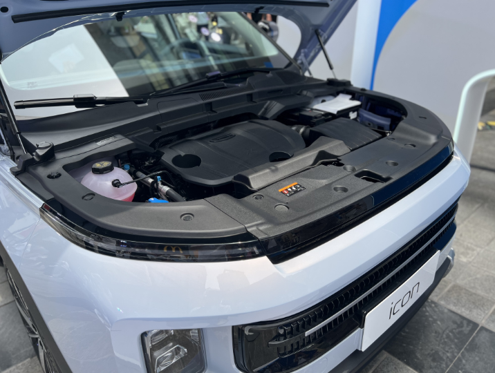 icon"主角"发动机舱. 华龙网-新重庆客户端 许川摄