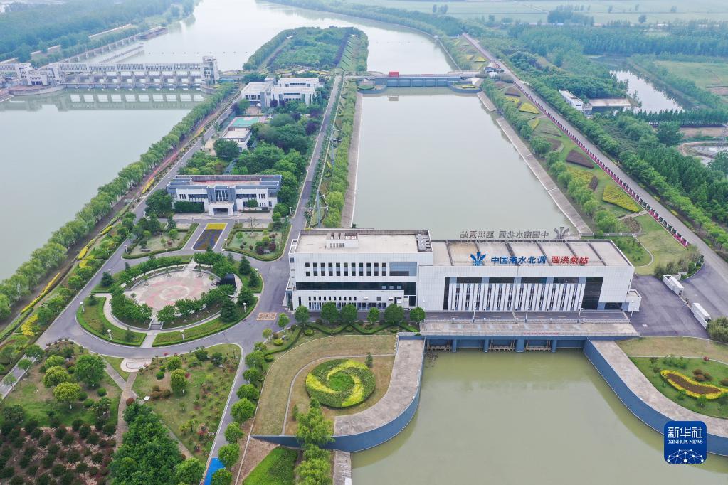 这是位于江苏省泗洪县的南水北调东线一期工程泗洪站枢纽(无人机照片