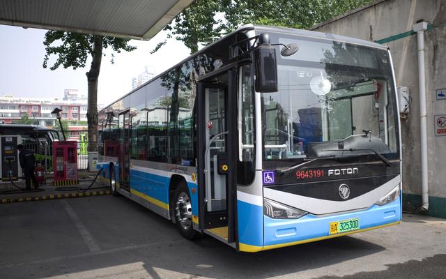 今年暑期来临前,北京公交集团电车分公司第一车队更换了一批新车,续航