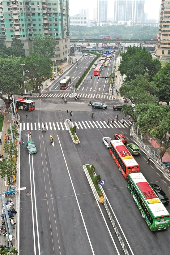 广州荔湾路北段双向六车道正式恢复通车 羊城晚报记者 陈秋明 摄