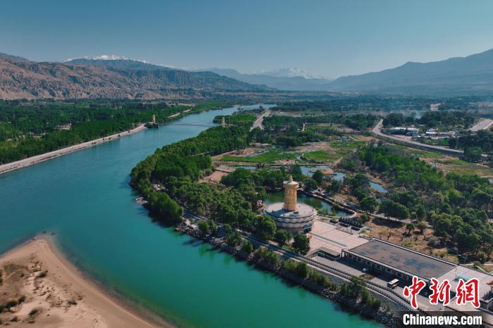 青海省贵德县:初夏黄河碧波万顷|黄河_新浪财经_新浪网