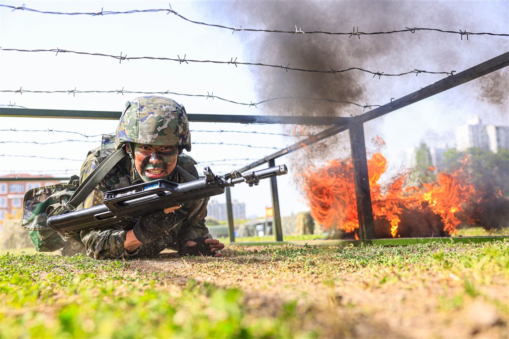 接轨战场 武警实战化训练锻造精兵劲旅_新浪财经_新浪网