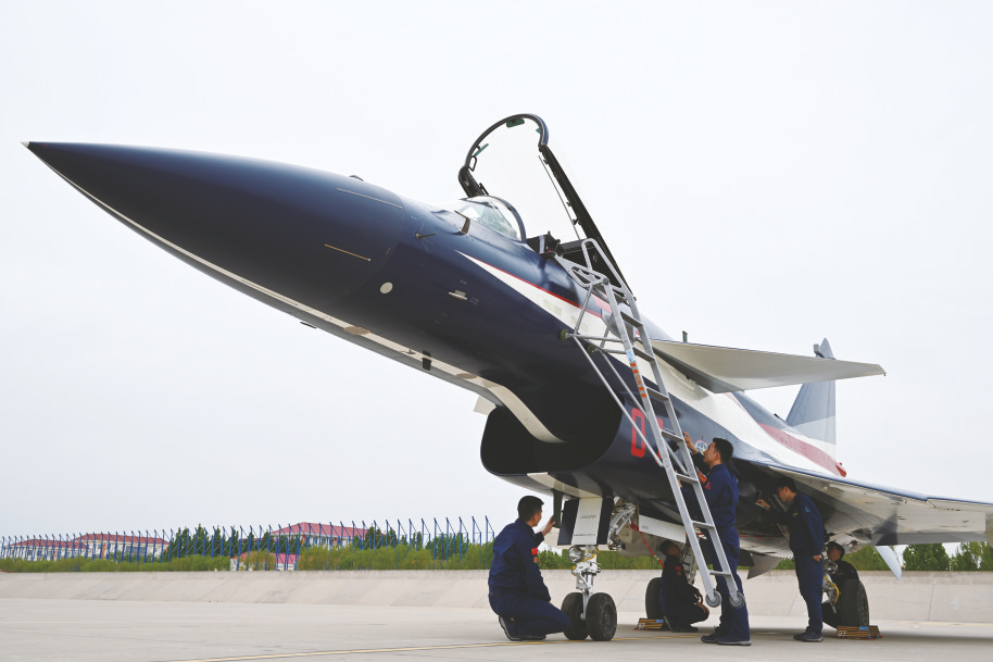 空軍八一飛行表演隊換裝殲-10c|殲-10c_新浪財經_新浪網