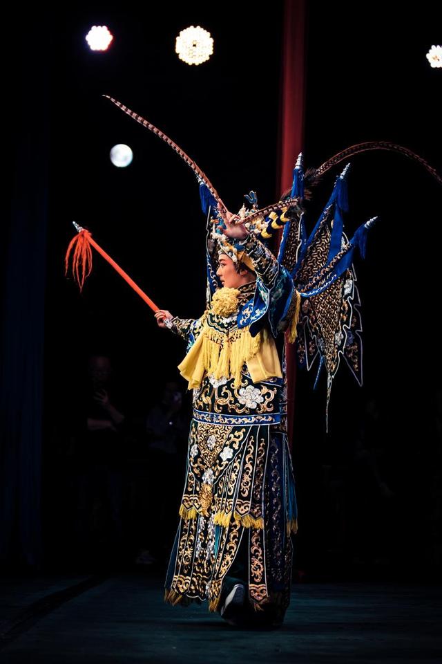 情系老旦谱芳华" 观青年京剧老旦演员侯宇主演《对花枪》有感