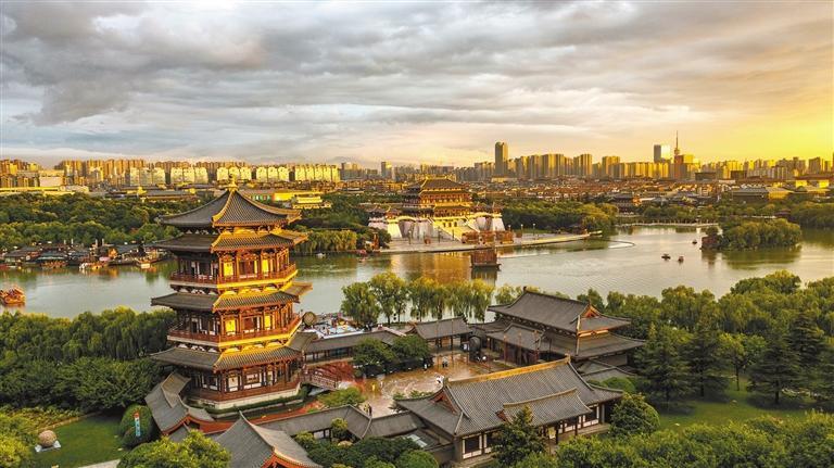 大唐芙蓉园. 《三秦都市报》记者 李宗华摄