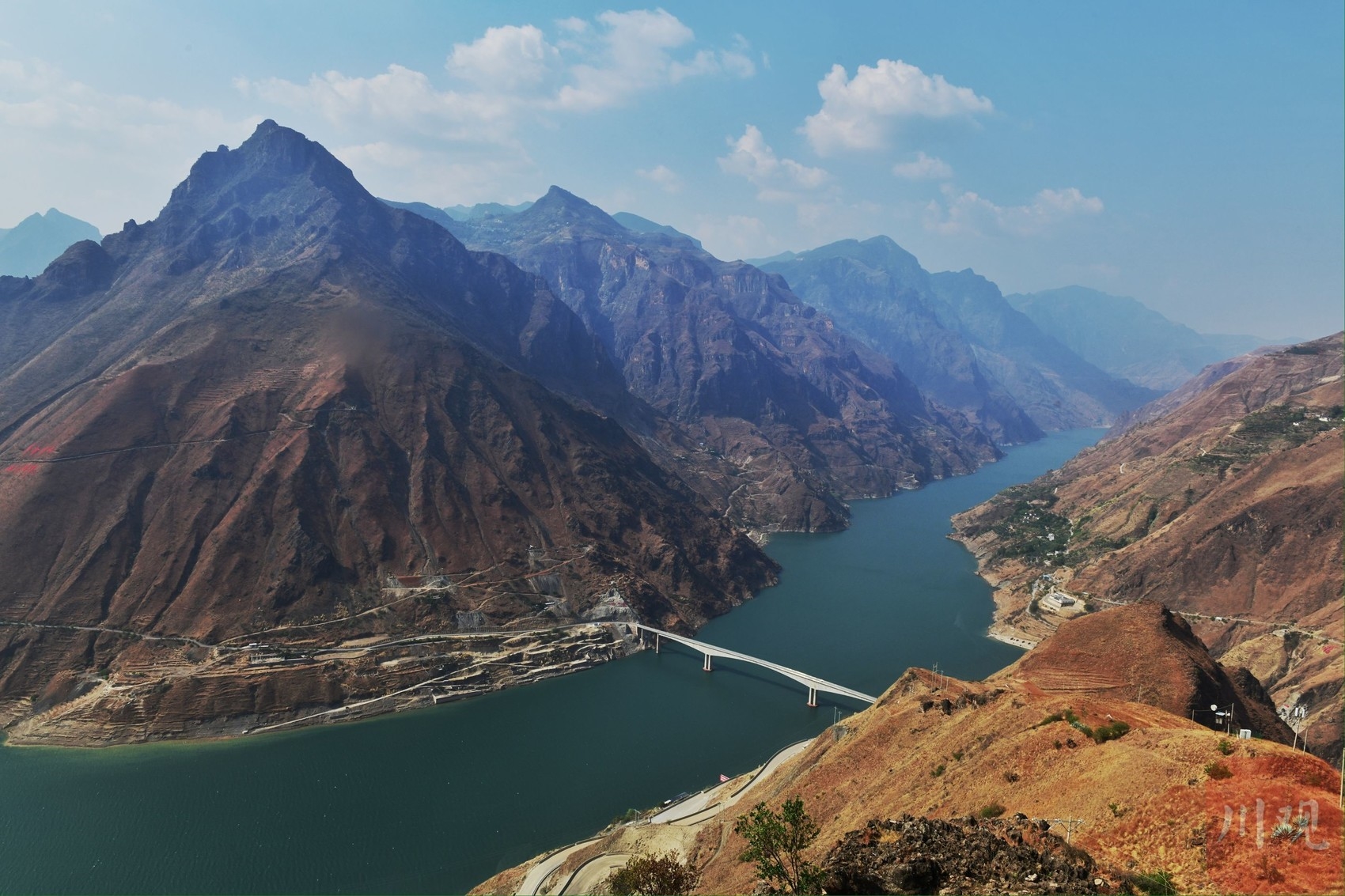 红色在会理意味着什么?|利物浦_新浪财经_新浪网