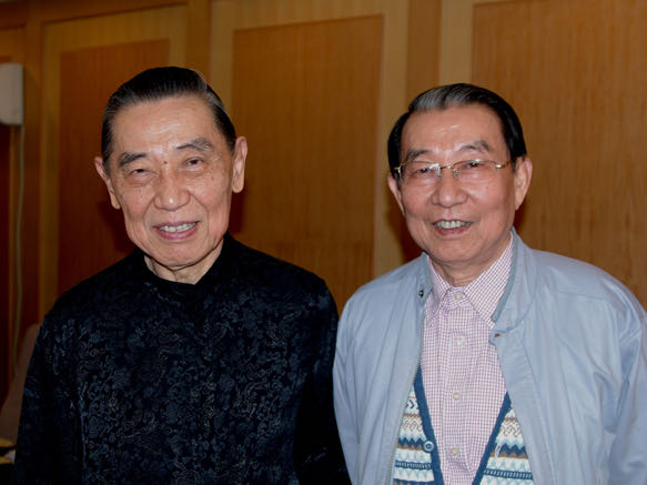 2005年,傅聪和傅敏兄弟俩合影于北京寓所