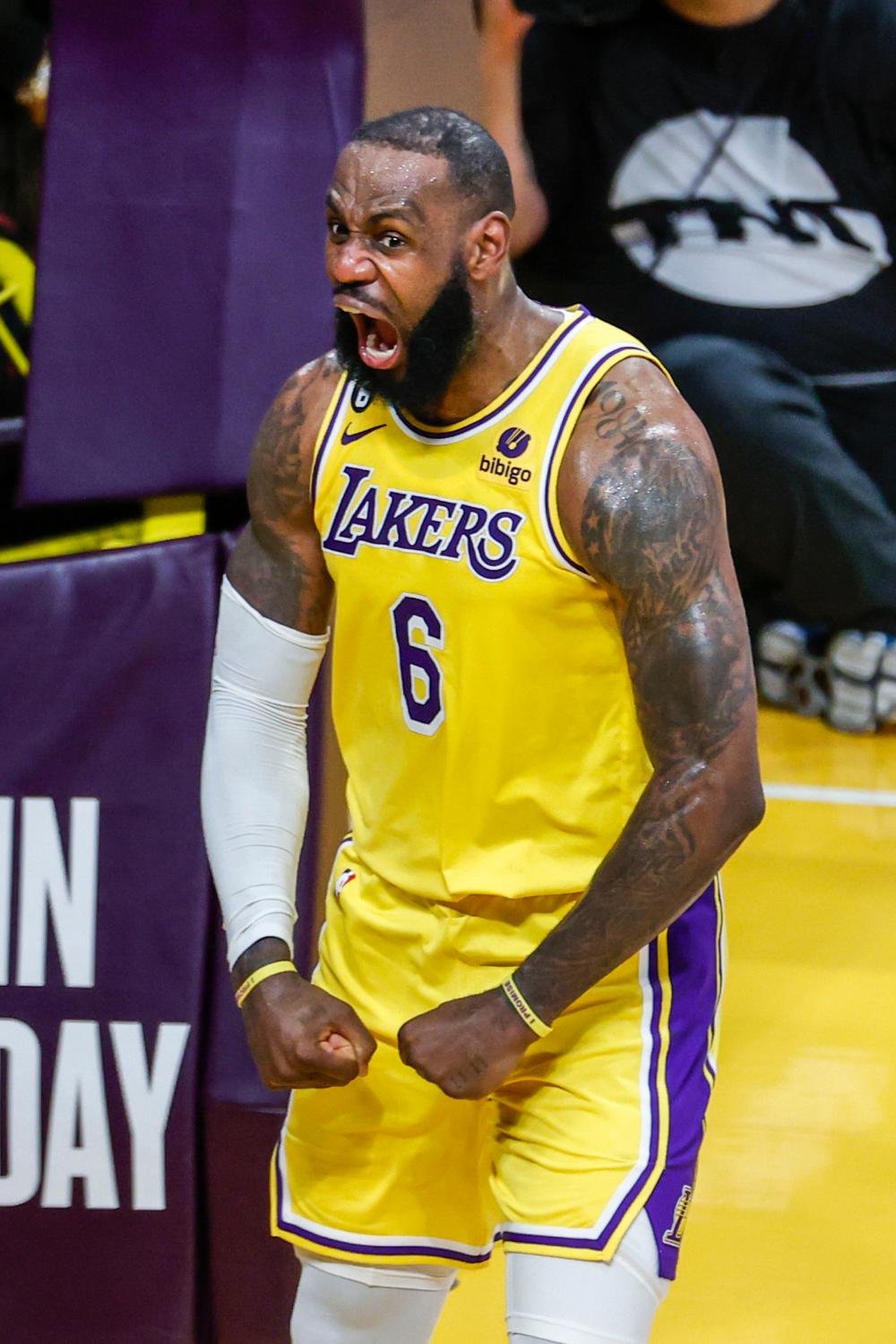 詹姆斯_新浪财经_新浪网