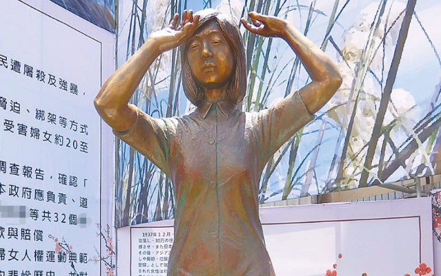 台湾网友们之所以这样说,是因为包括蔡英文,赖清德,谢长廷等政客在内