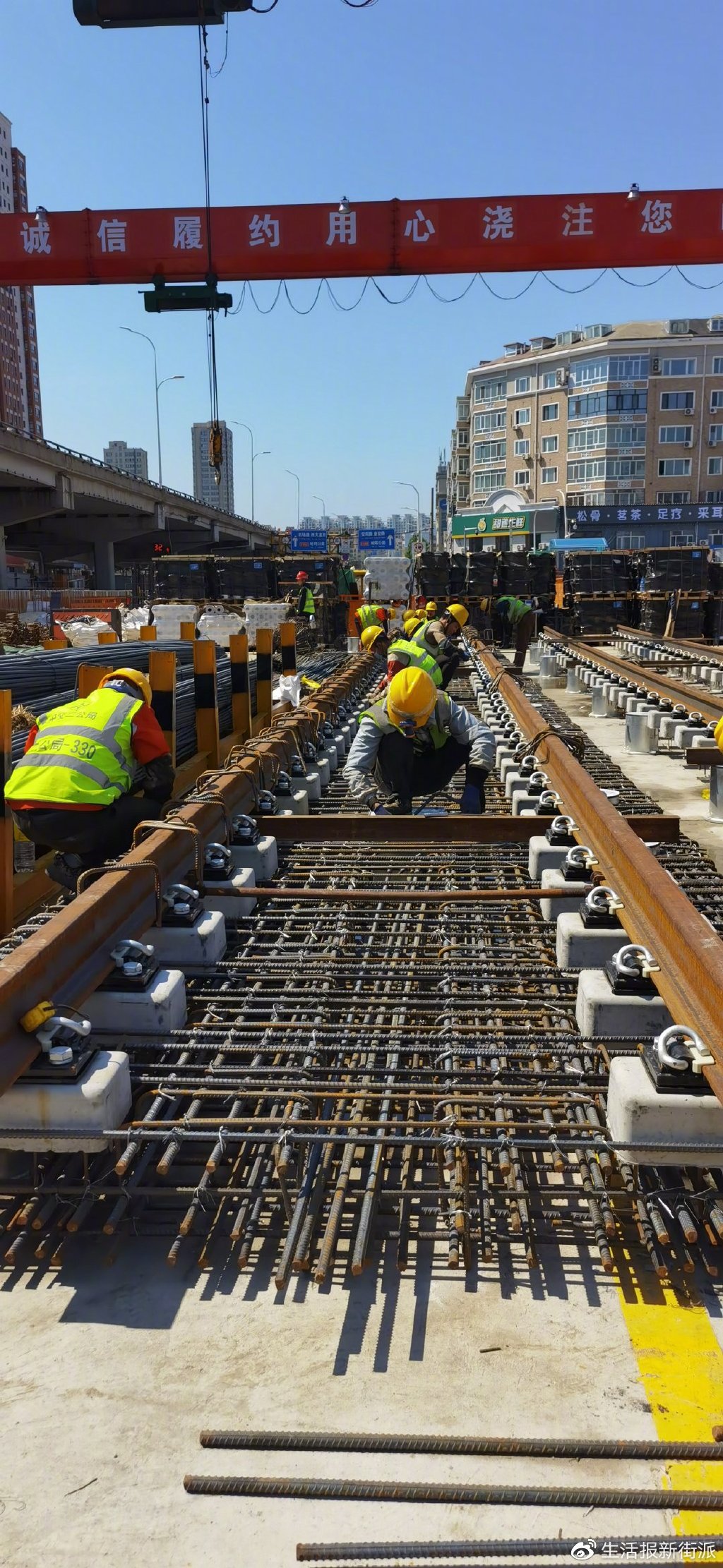 哈尔滨地铁3号线西北环"道里段"开始铺轨|道床_新浪财经_新浪网