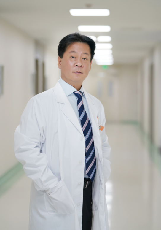 天津医科大学肿瘤医院党委书记,肝癌防治研究中心主任陆伟 图片来源