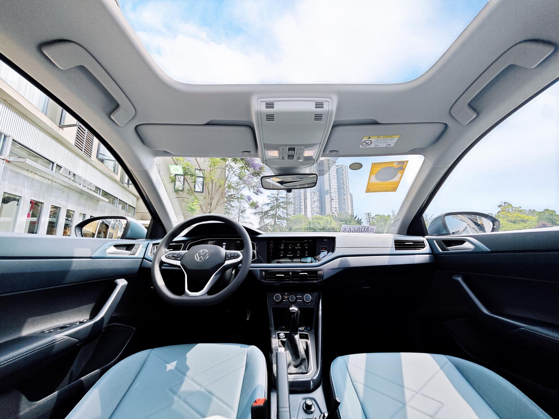 朗逸新锐内饰设计. 华龙网-新重庆客户端 杨翔然 摄