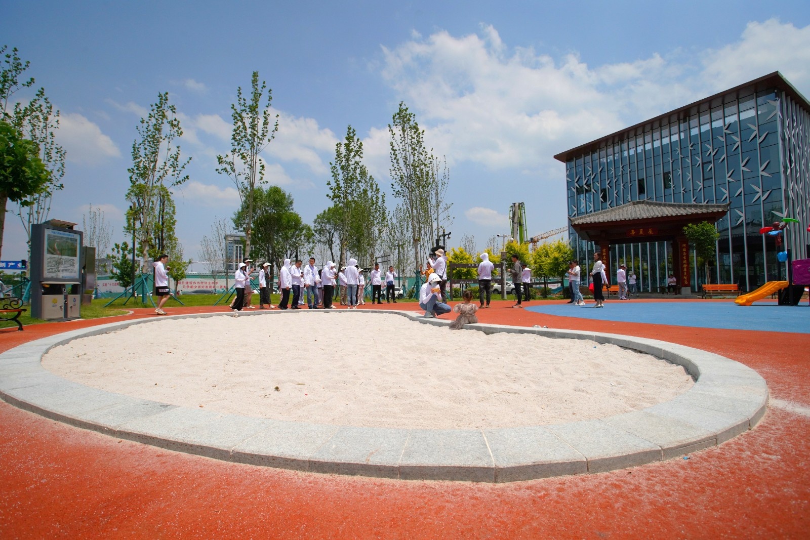 建在家门口的体育公园.