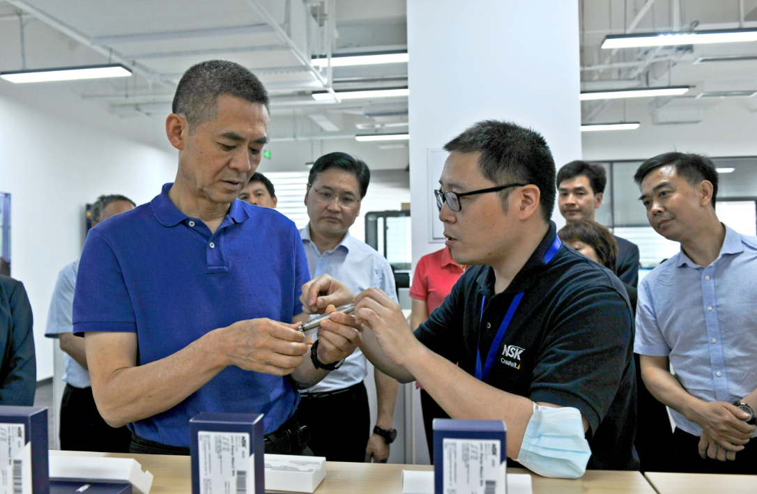 四川省药监局局长张大中到资阳调研药品监管及牙谷产业发展情况