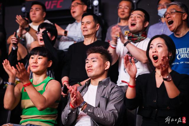 拳拳到肉:七位中国选手争夺宝贵的ufc正赛合同|ufc_新浪财经_新浪网
