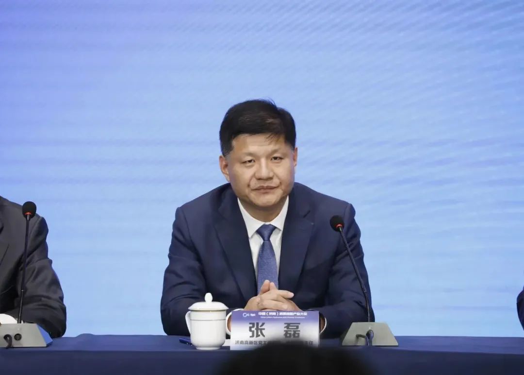 会上,济南高新区党工委委员,管委会副主任张磊介绍了中国(济南)透明质