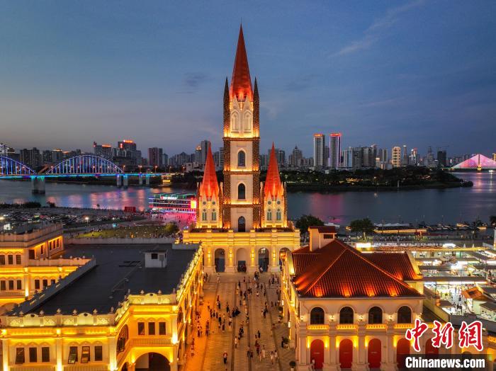 探访广西南宁亭子码头:昔日古渡口 今换"网红"装|航拍_新浪财经_新浪