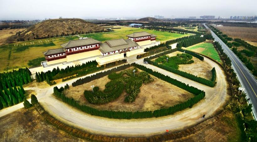 汉阳陵是西汉景帝刘启与王皇后同茔异穴合葬的陵园