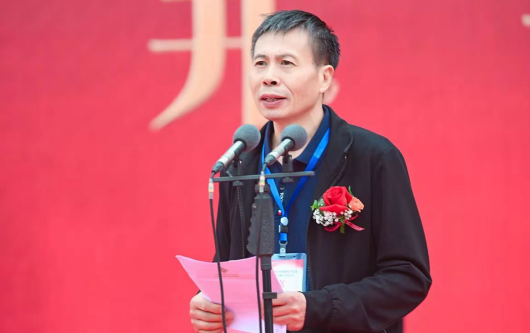 夏佳文致辞&nbsp;杨艺锴&nbsp;摄