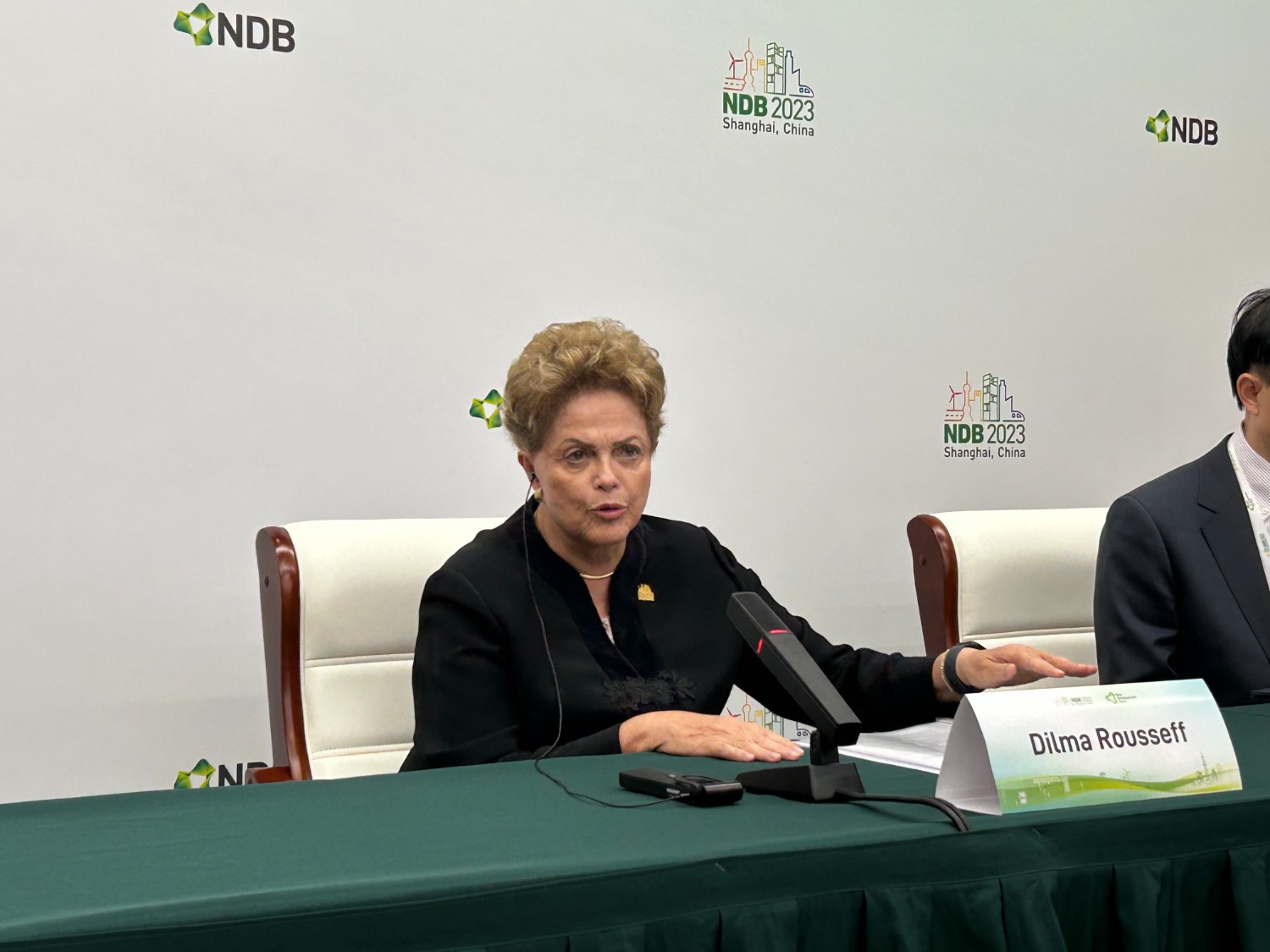 新开发银行行长迪尔玛·罗塞夫:持续扩大合作 推动国际金融治理体系