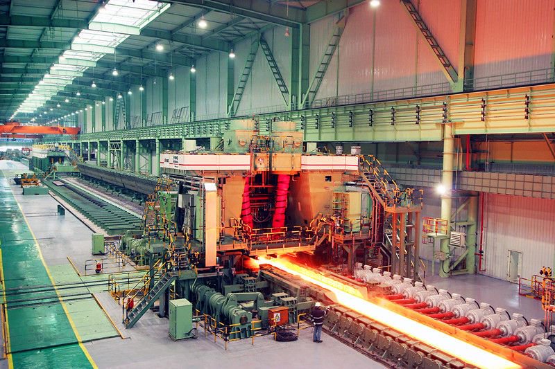 2300mm热连轧生产线.(受访者供图)