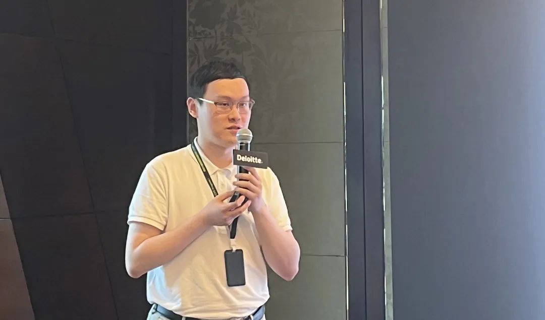 图10：从上至下分别为LP智库创始人国立波先生、LP智库高级研究员李文浩先生话题分享