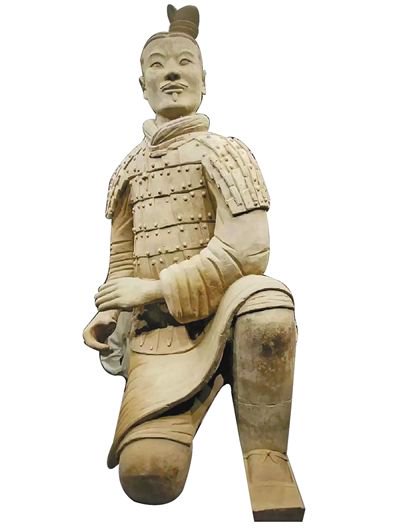 嬴政跪射俑 千年无损|兵马俑_新浪财经_新浪网