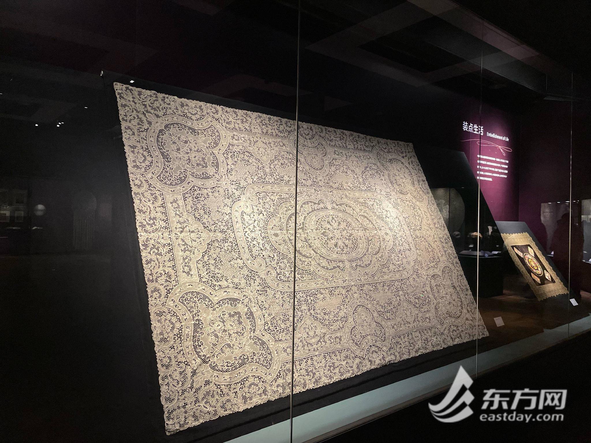 打卡《唐顿庄园》同款服饰 世博会博物馆新展呈现"奇丝妙艺"_新浪财经