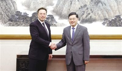 5月30日，秦刚在北京会见马斯克。（图源：中国外交部官网）