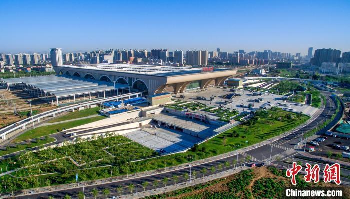图为航拍石家庄火车站.(资料图) 张广瑞 摄