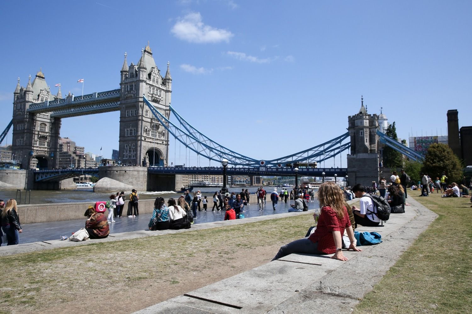 英国服务业第二季度表现稳健|英国_新浪财经_新浪网