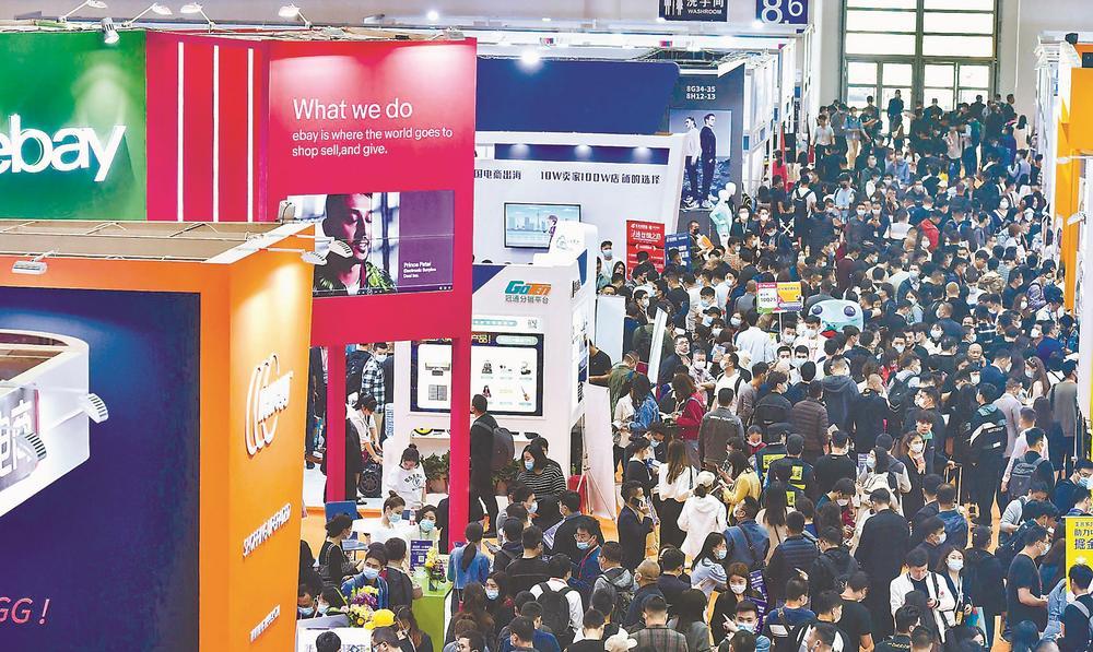 2021年3月在福州举办的首届中国跨境电商交易会现场人气爆棚.