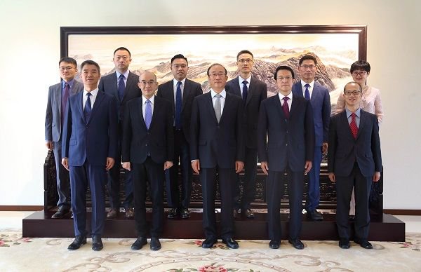 审计署审计长侯凯在京会见香港审计署署长林智远