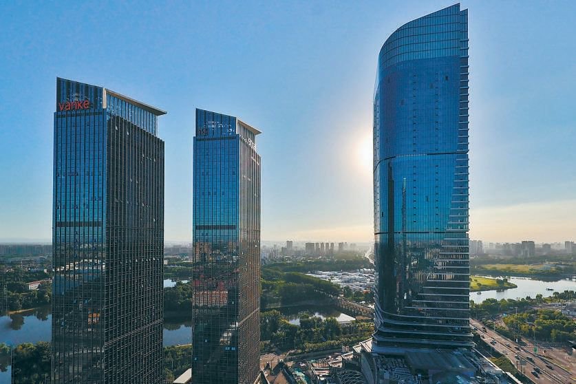 运河商务区高楼拔地而起. 本报记者 白继开 摄