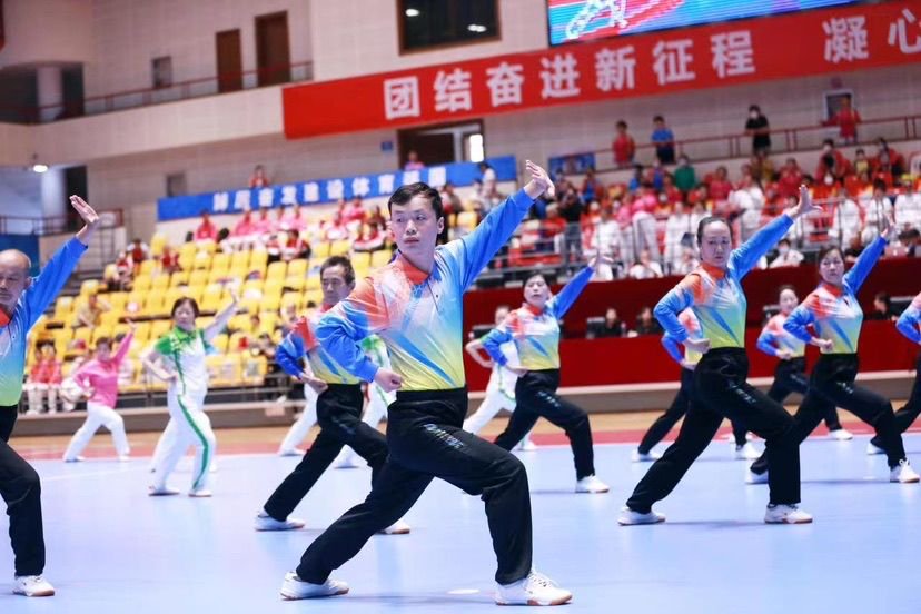 剑阁县：民俗文化展演齐上阵 爱游戏体育(AYX Sports)官方网站开封镇首场激情演出
