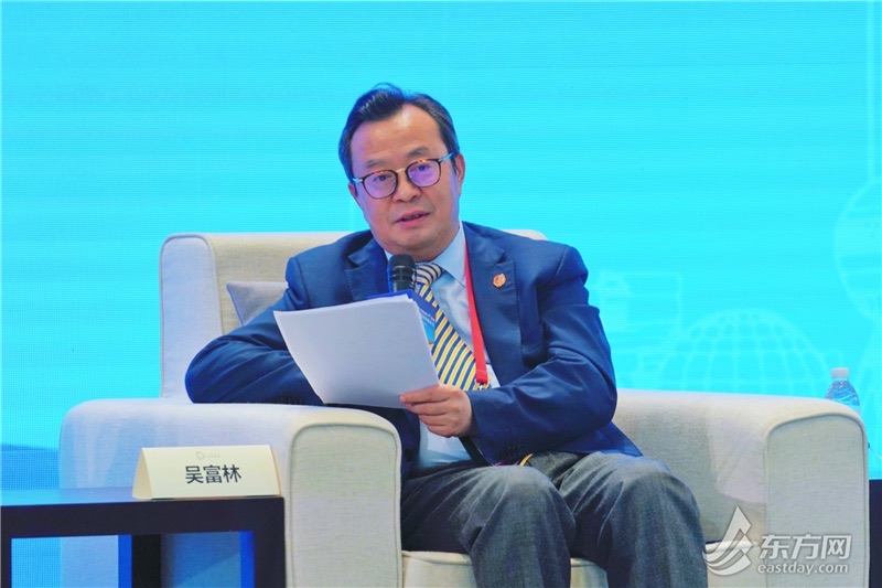 中国进出口银行董事长吴富林:下一步应处理好三对关系