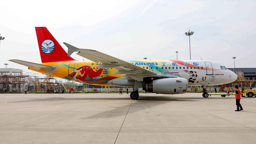 护送火炬传递火种进京的a319"大运号".川航供图