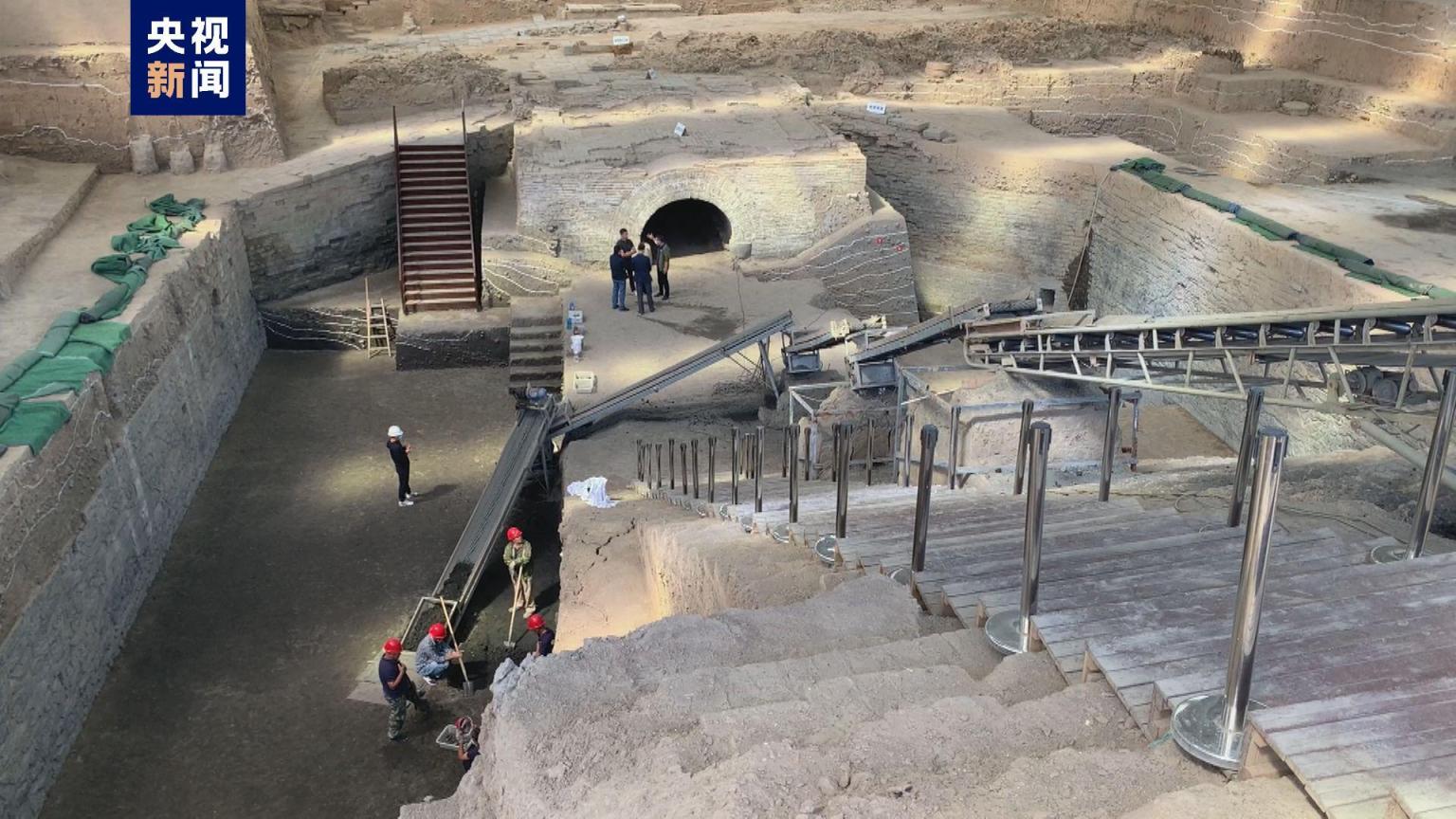 开封州桥遗址的挖掘现场.