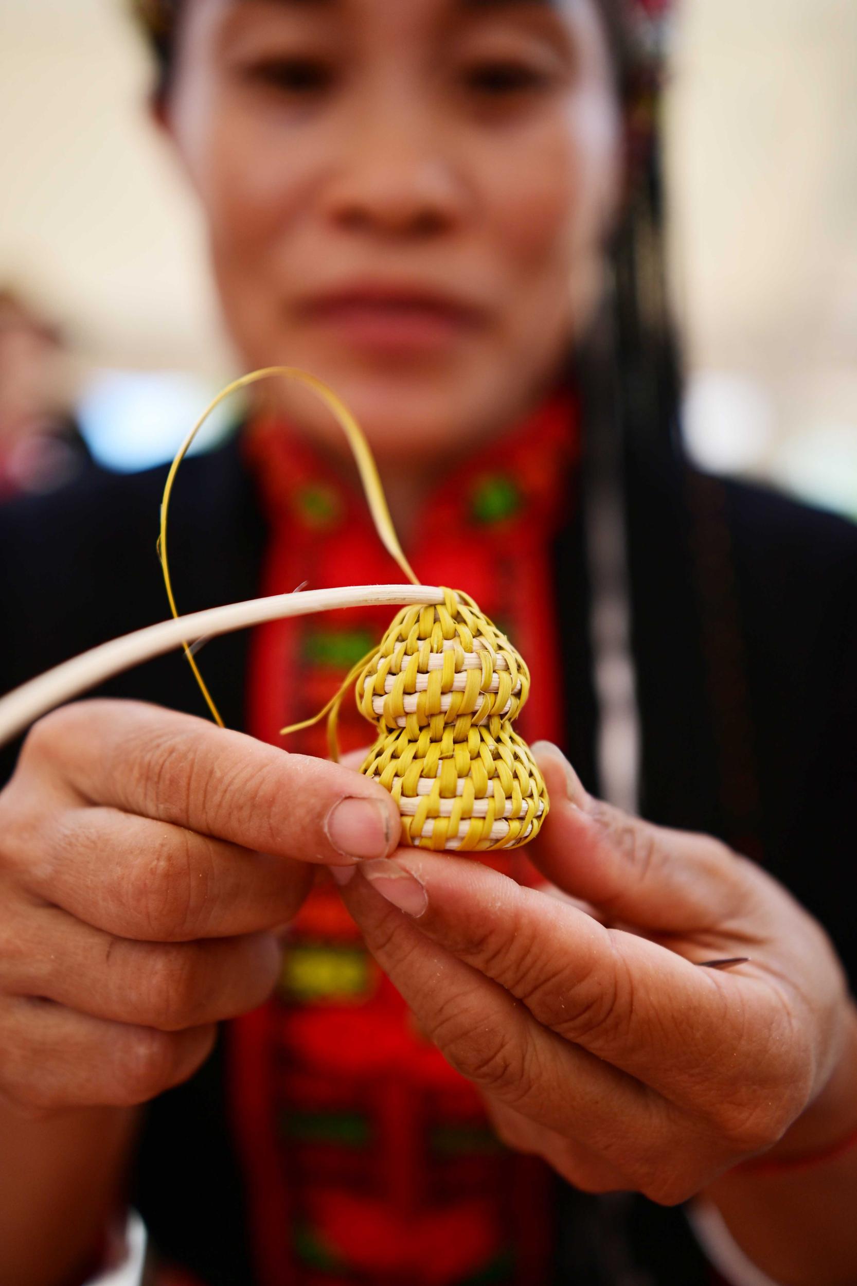 非遗项目现场展示.记者沙晓峰摄