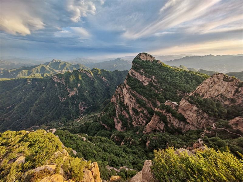6月7日拍摄的石家庄市灵寿县五岳寨景区风景(手机照片).