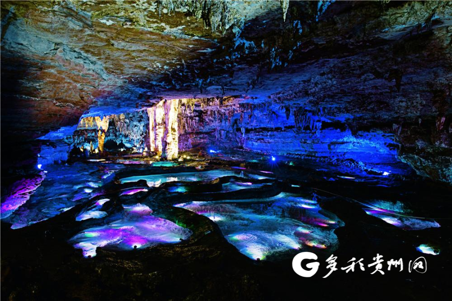 双河溶洞地下梯田景观