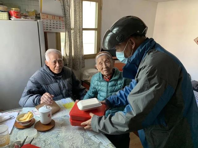 一站二点三室四坊,金山这里让老人乐享晚年幸福生活!