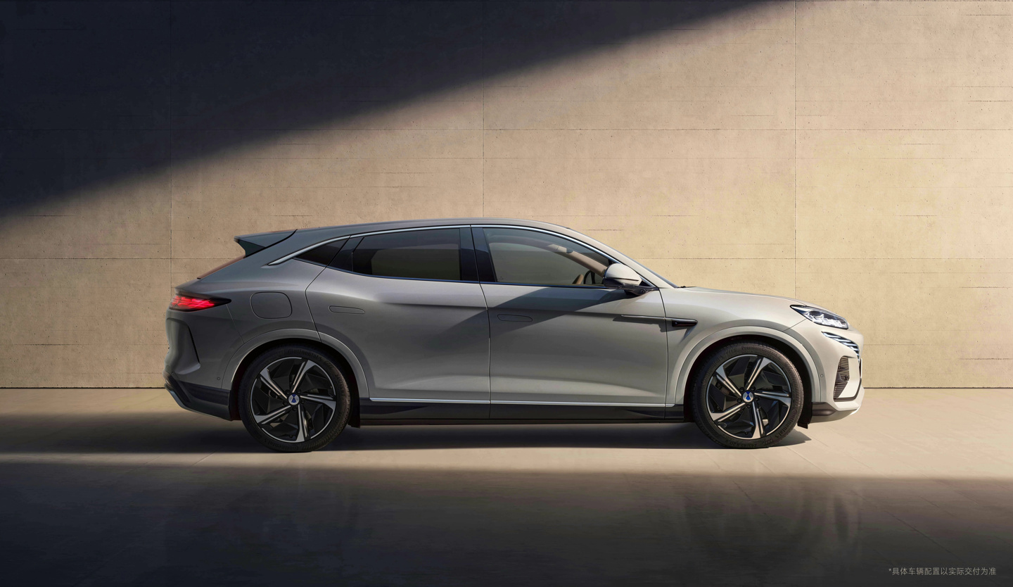 腾势N7实车到店：7月开启交付