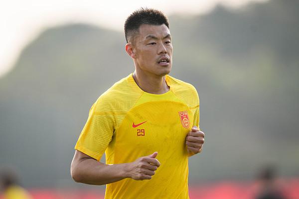 谭龙:希望帮助球队终止亚运会连续3届无缘前8尴尬|谭龙_新浪财经_新浪